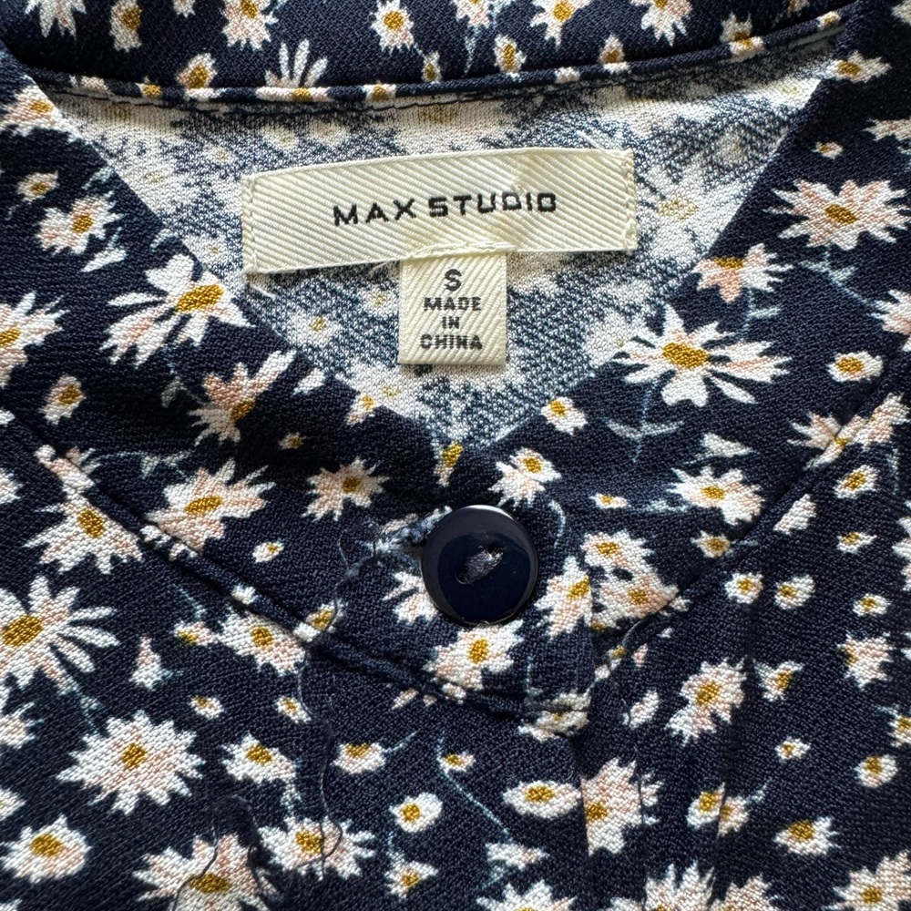 Max Studio Floral Navy Dress - Picture 3 of 5